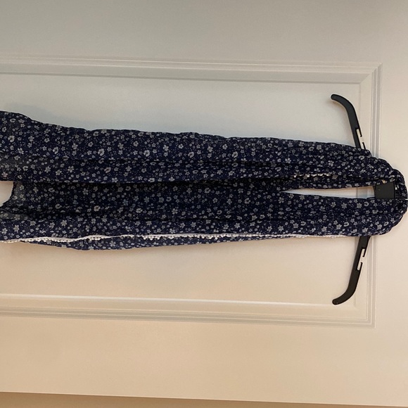 Navy floral fashion scarf